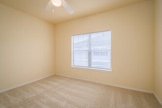 Cypress Creek at Fayridge Drive Apartment Homes in Houston, TX - Building Photo - Interior Photo