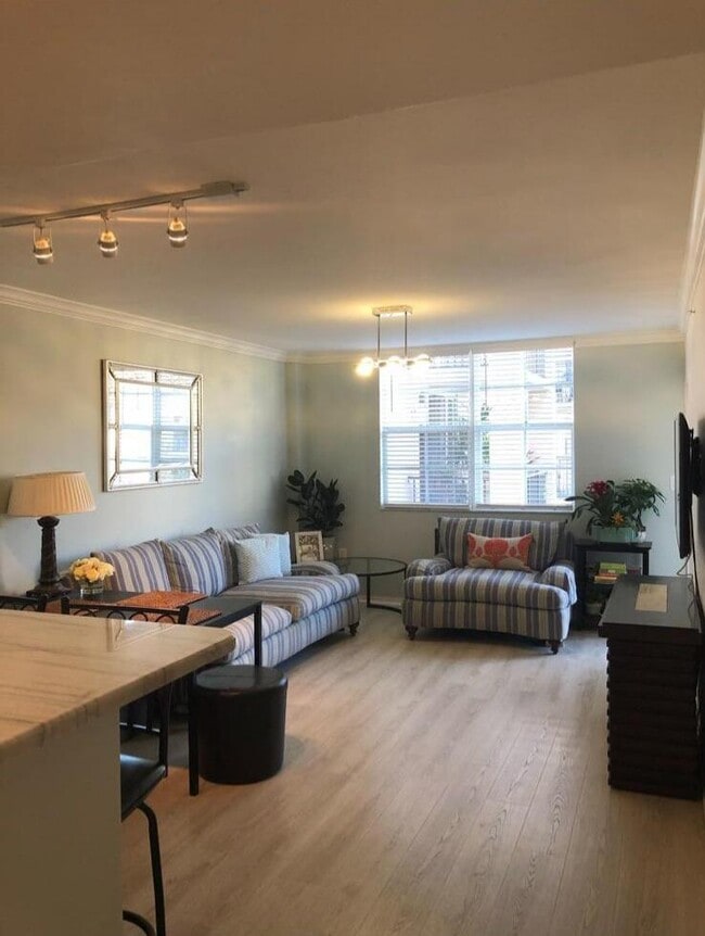 property at 1801 N Flagler Dr