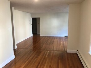 311 Tappan St, Unit 1B in Brookline, MA - Building Photo - Building Photo