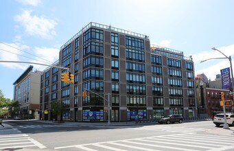 Waverly Brooklyn in Brooklyn, NY - Foto de edificio - Building Photo