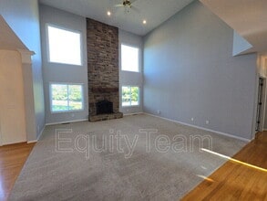 6545 Farmbrooke Ct in Mason, OH - Building Photo - Building Photo