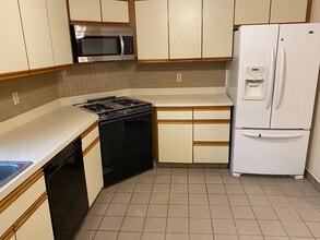 601 Mountain Ave in Springfield, NJ - Building Photo - Building Photo