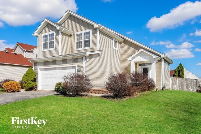 2325 N Salem Ln in Round Lake Beach, IL - Building Photo - Building Photo