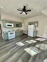 4818 N 13th St in Philadelphia, PA - Building Photo - Building Photo