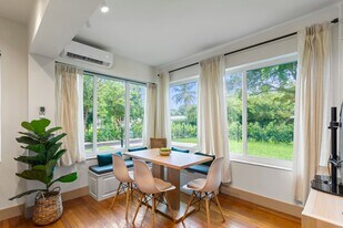 499 NE 112th St in Miami, FL - Building Photo