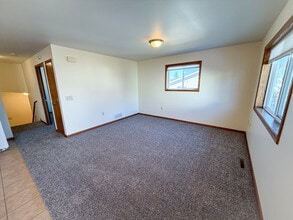 4314 Black Ct in Eau Claire, WI - Building Photo - Building Photo