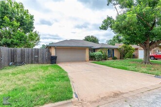 2717 Melissa Ln in Abilene, TX - Building Photo - Building Photo