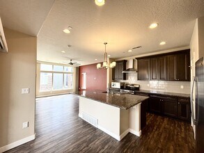 65 N Rio Grand Ave in Farmington, UT - Building Photo - Building Photo