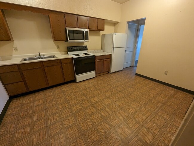 property at 308 Erie St S