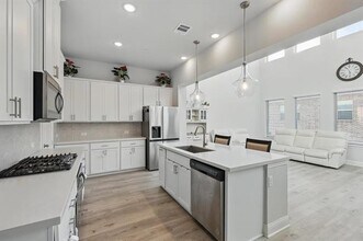 296 Ukiah St in Lewisville, TX - Building Photo - Building Photo