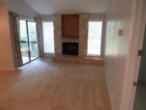 3843 Barrington St in San Antonio, TX - Building Photo - Building Photo