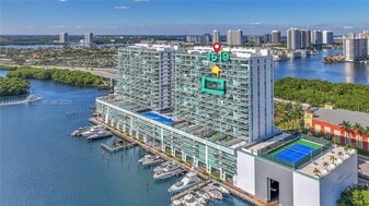 400 Sunny Isles Blvd in Sunny Isles Beach, FL - Building Photo