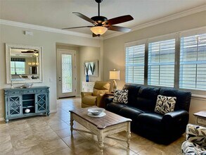 19240 Isadora St in Venice, FL - Building Photo - Building Photo