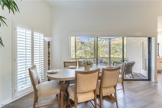 651 10th Ave S in Naples, FL - Building Photo - Building Photo