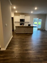 2103 Blue Monarch Dr in Buford, GA - Building Photo - Building Photo