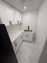 6502 W Clifton St in Tampa, FL - Building Photo - Building Photo