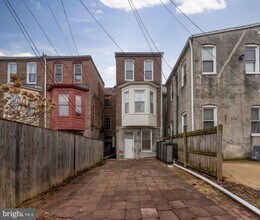 216 E Biddle St in Baltimore, MD - Building Photo - Building Photo