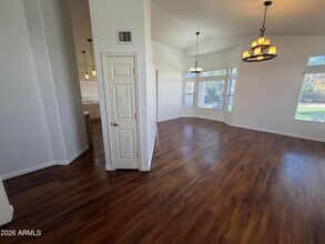 998 E Mission Dr in Tempe, AZ - Building Photo - Building Photo