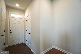 612 America Dr in Horsham, PA - Building Photo - Building Photo