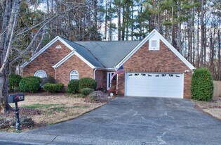 4306 Martingale Ln in Acworth, GA - Building Photo