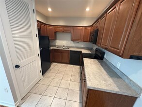 131 N Grove St in Eustis, FL - Building Photo - Building Photo