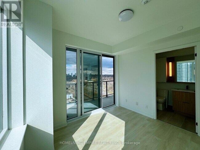 5-1605 Defries St in Toronto, ON - Building Photo - Building Photo