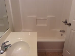 604 N Englewood Ave in Lubbock, TX - Foto de edificio - Building Photo