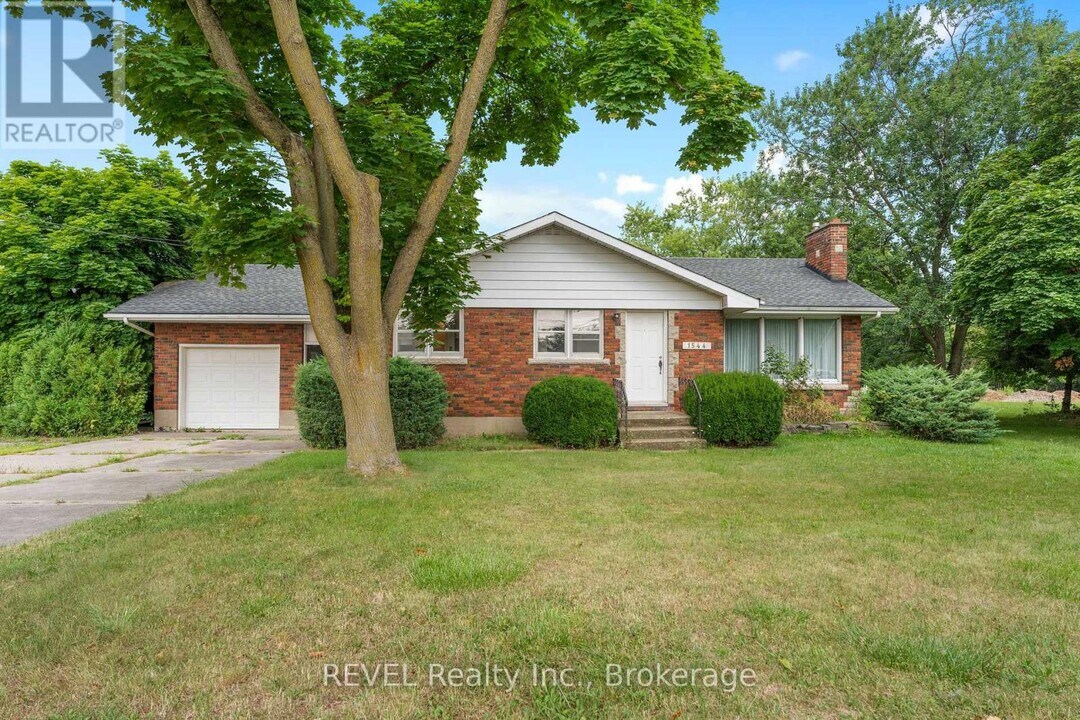 1544 Four Mile Creek Rd in Niagara-On-The-Lake, ON - Building Photo