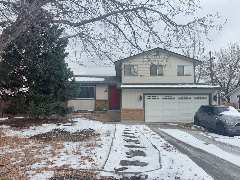 1865 Chapel Hills Dr in Colorado Springs, CO - Building Photo