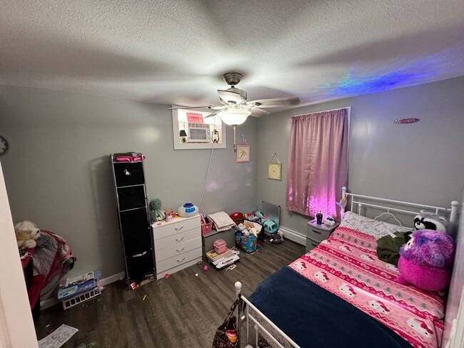 413 Moro St in Manhattan, KS - Building Photo - Building Photo