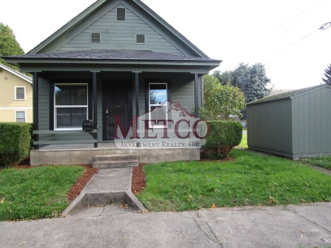 property at 433 4th St