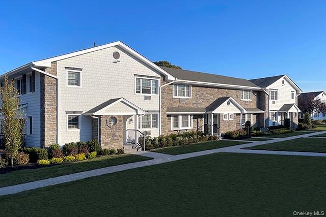 23 Weaver Dr in Massapequa, NY - Building Photo - Building Photo