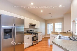 6819 Monarch Park Dr in Apollo Beach, FL - Building Photo - Building Photo