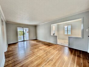 3105 SW Vermont St in Portland, OR - Building Photo - Building Photo