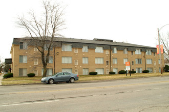 Penrod Manor/Faust Manor Apartments in Detroit, MI - Building Photo - Building Photo