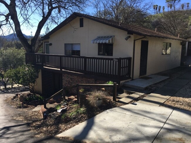 property at 3690 Tulare St