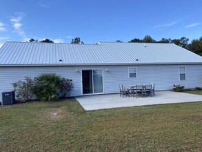 203 Palomino Ln in Swansboro, NC - Building Photo - Building Photo