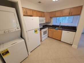 4208 Glenmoor Dr in West Palm Beach, FL - Building Photo - Building Photo