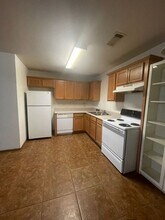 317-319 E Asher Ct in Rogers, AR - Building Photo - Building Photo