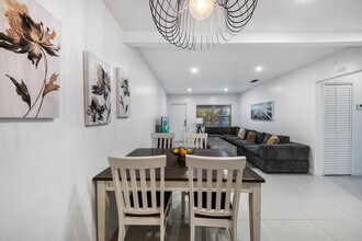 1211 NE 15th Ave in Fort Lauderdale, FL - Building Photo - Building Photo