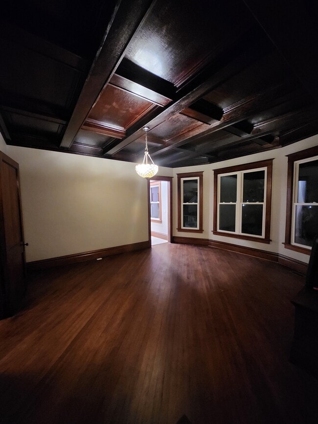 403 W 4th St in Muscatine, IA - Building Photo - Building Photo