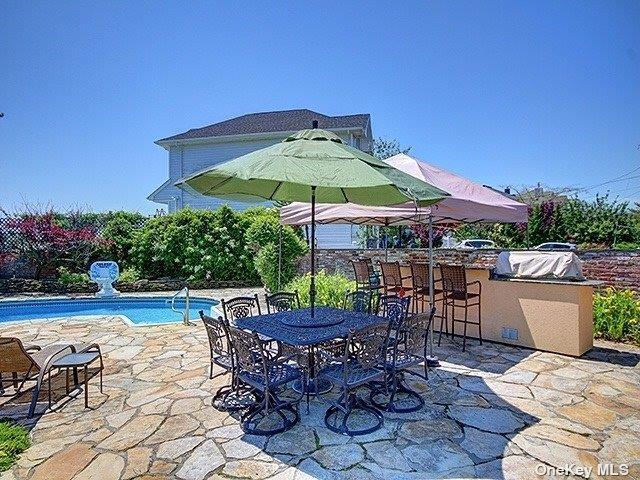 170 Eva Dr in Lido Beach, NY - Building Photo - Building Photo