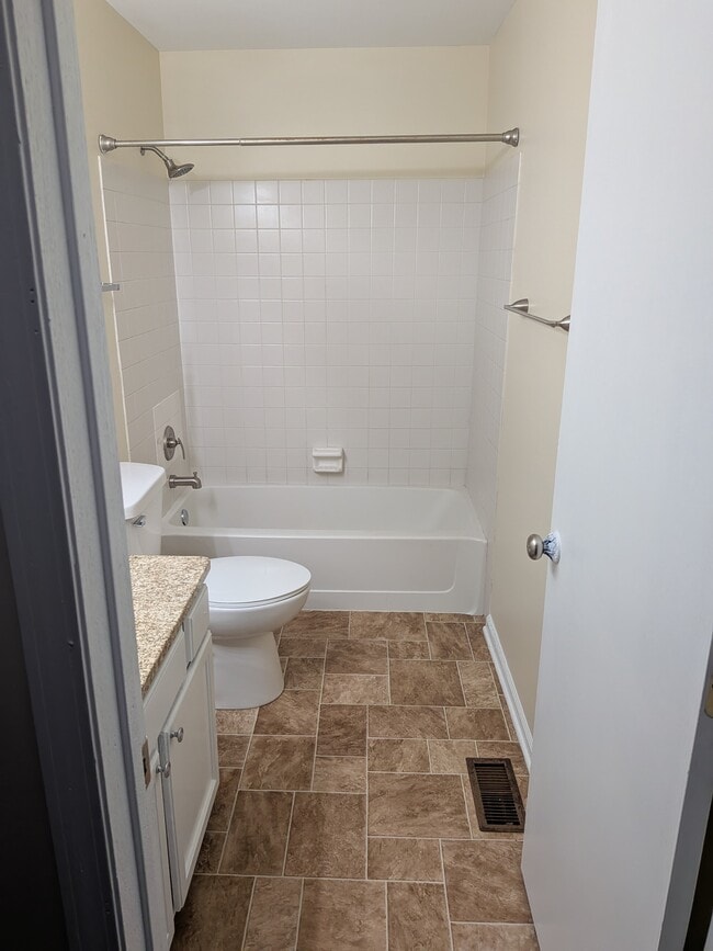 5S455 Scots Dr in Naperville, IL - Building Photo - Building Photo