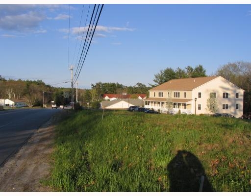 320 Bath Rd in Brunswick, ME - Foto de edificio