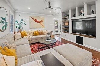 1113 W Oltorf St in Austin, TX - Building Photo - Building Photo