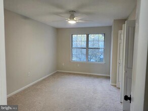 4884 Saltwater Dr in Dumfries, VA - Building Photo - Building Photo