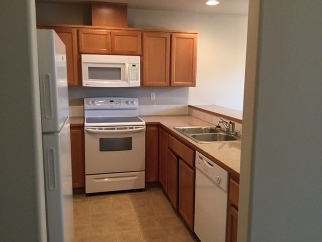 property at 16615 53rd Ave Ct E