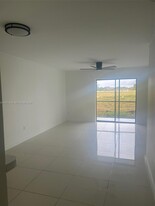 842 NE 209th St in Miami, FL - Building Photo