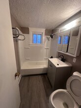 2114 W 40th St in Cleveland, OH - Building Photo - Building Photo