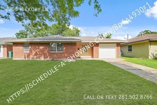 property at 2206 Hickory Ln